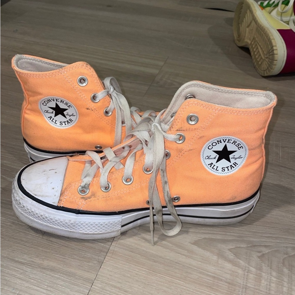 Platform Converse - image 1